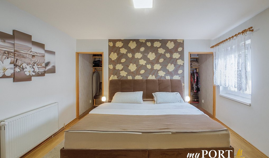 Prodej domu 322 m² s pozemkem 445 m², Chyše – náhled fotky 11