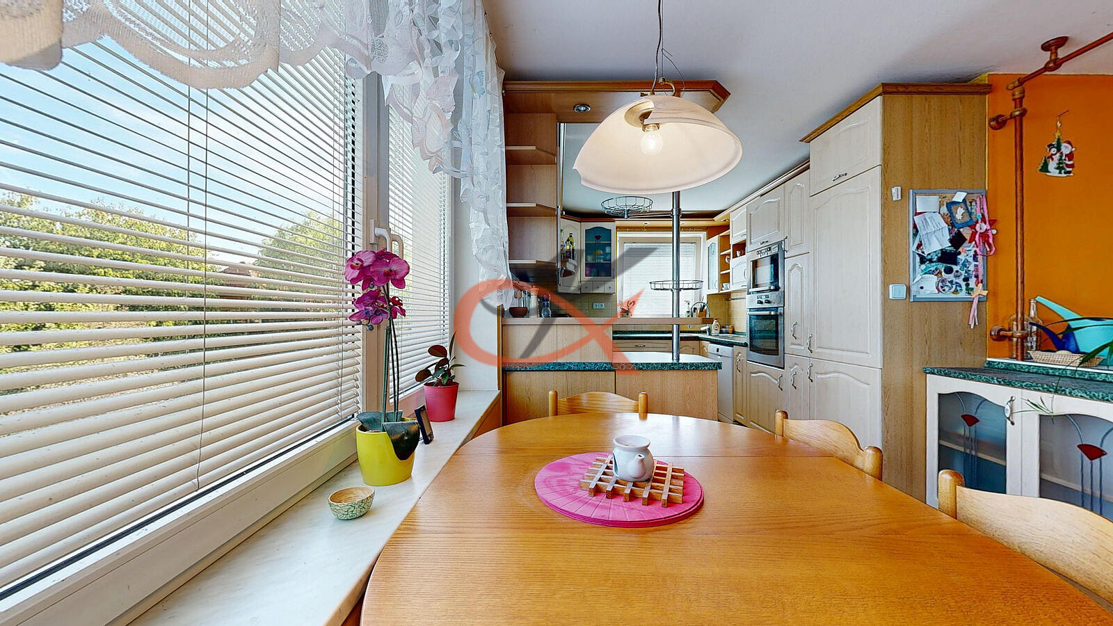 Prodej domu 225 m² s pozemkem 106 m² – fotografie 3