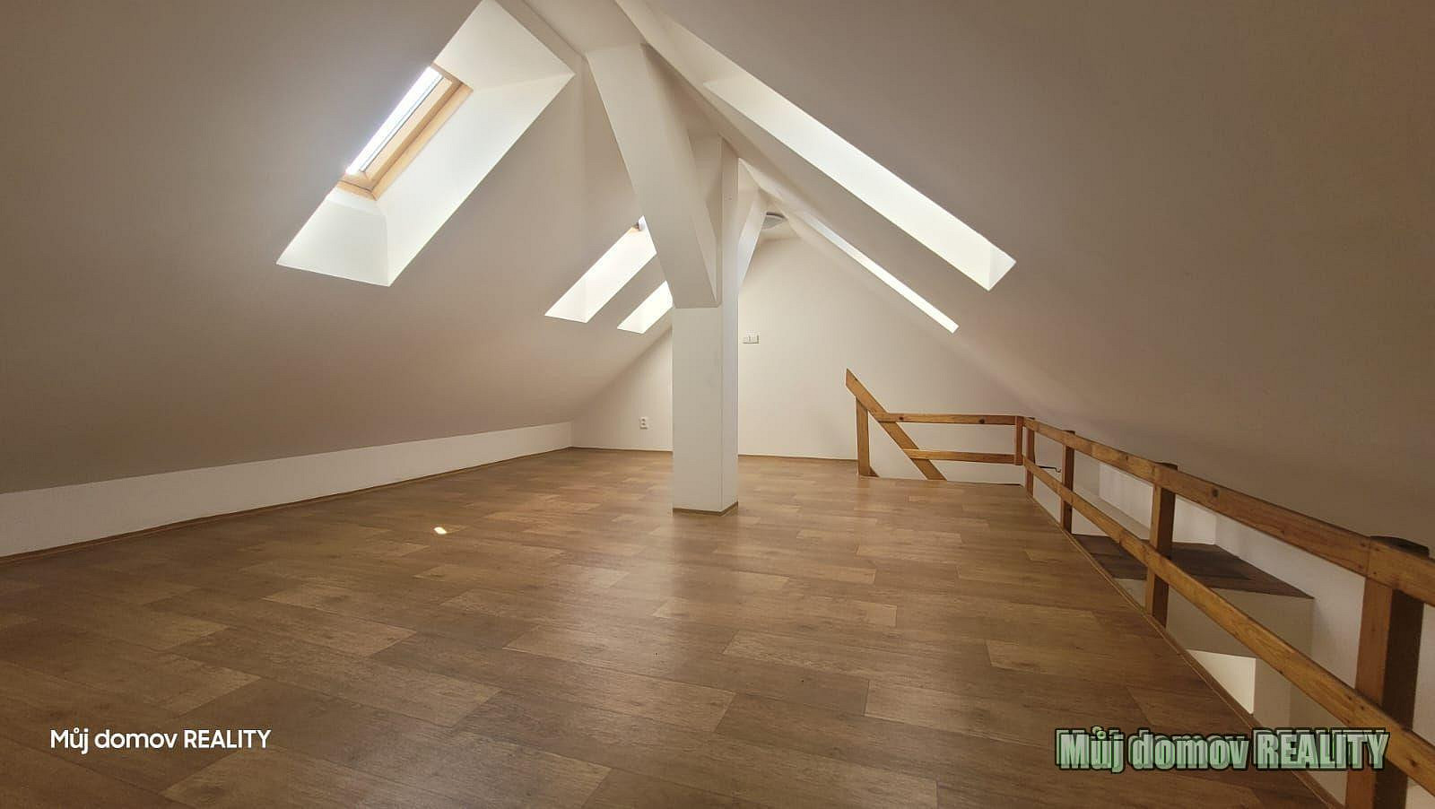 Pronájem bytu 3+kk 85 m² – fotografie 4