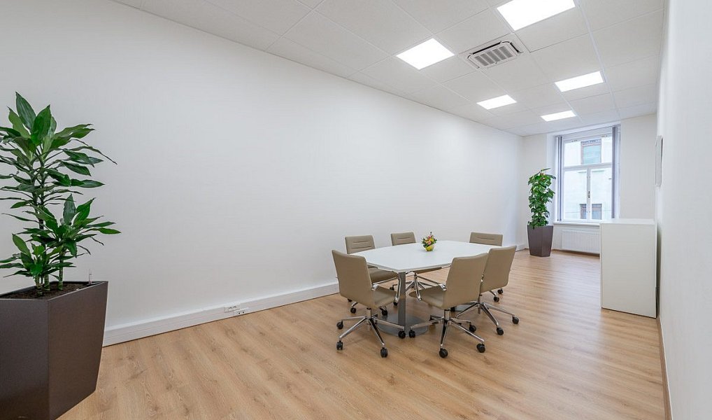 Pronájem kanceláře 115 m², Praha – náhled fotky 3
