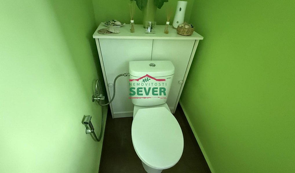 Prodej domu 200 m² s pozemkem 318 m², Jirkov – náhled fotky 15