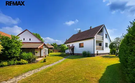 Prodej domu 202 m² s pozemkem 1 241 m², Sezemice - Kladina, okres Pardubice