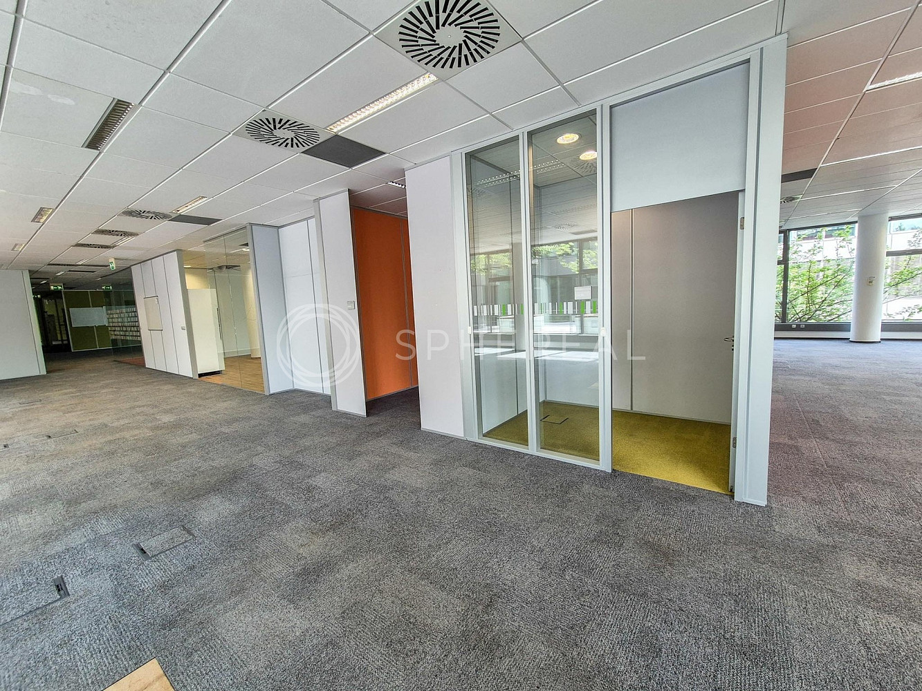 Pronájem kanceláře 1 040 m² — photo 5