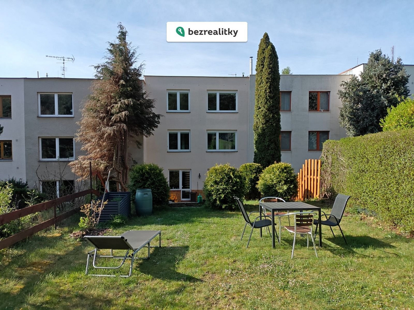 Prodej domu 276 m² s pozemkem 315 m² – fotografie 2