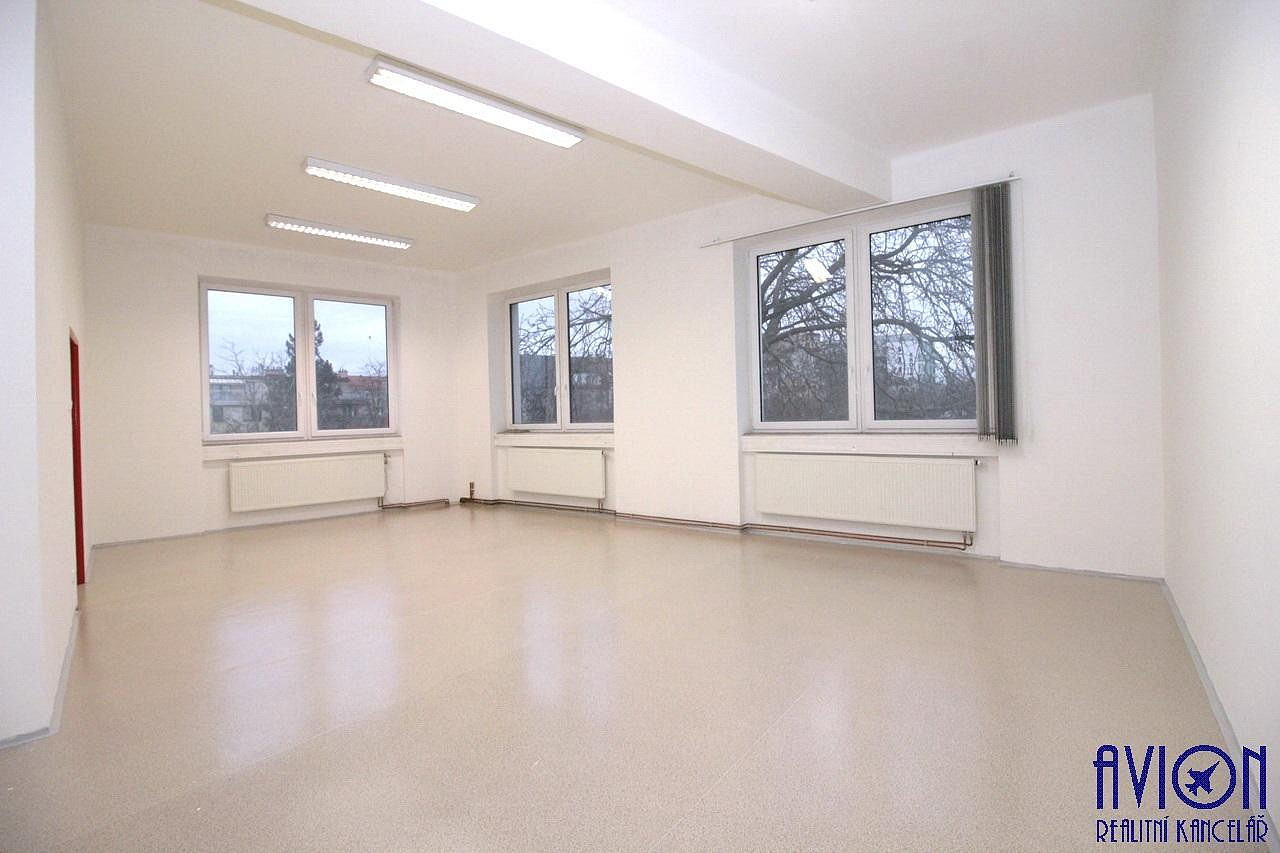 Pronájem kanceláře 69 m²