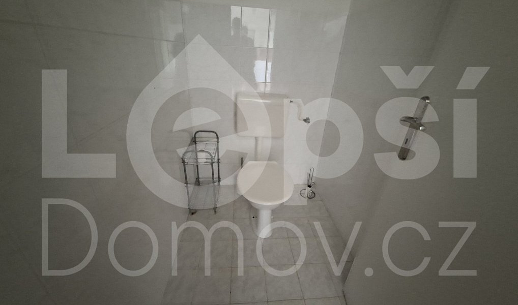 Pronájem bytu 2+kk 83 m², Mikulovice – náhled fotky 10