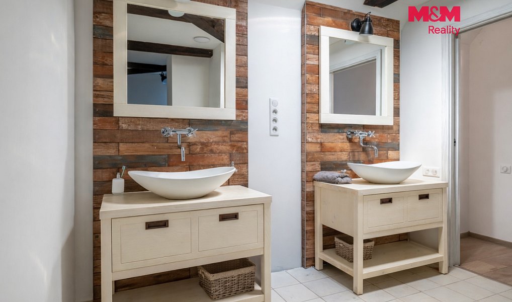 Prodej domu 429 m² s pozemkem 6 550 m², Jílovice – náhled fotky 5