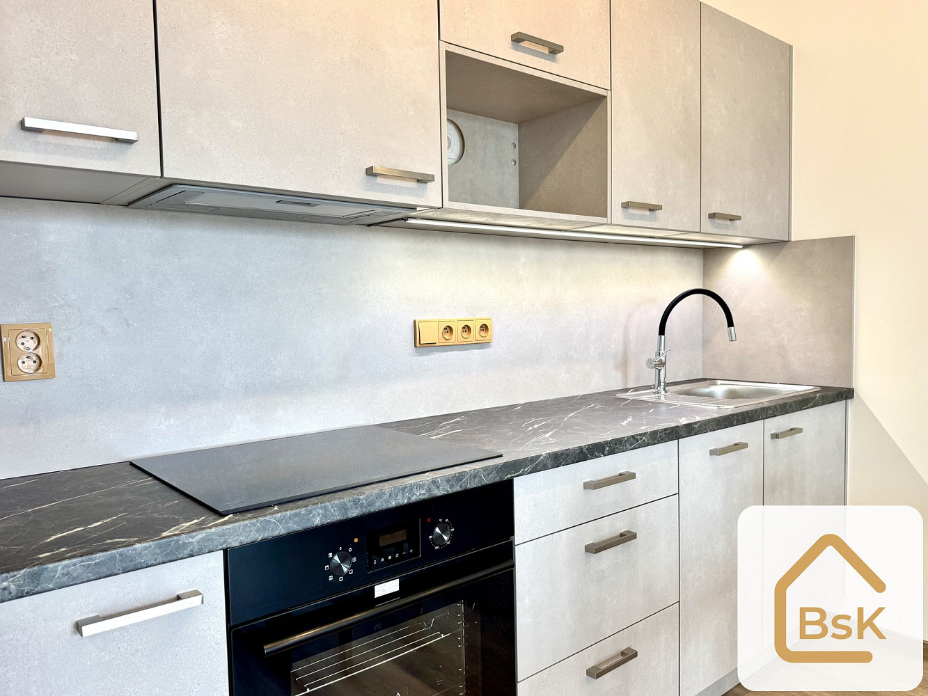 Pronájem bytu 1+kk 39 m² – fotografie 4