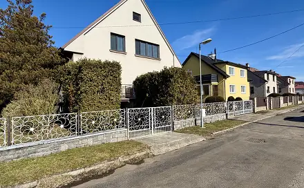 Prodej domu 150 m² s pozemkem 930 m², Zahradní, Divišov, okres Benešov
