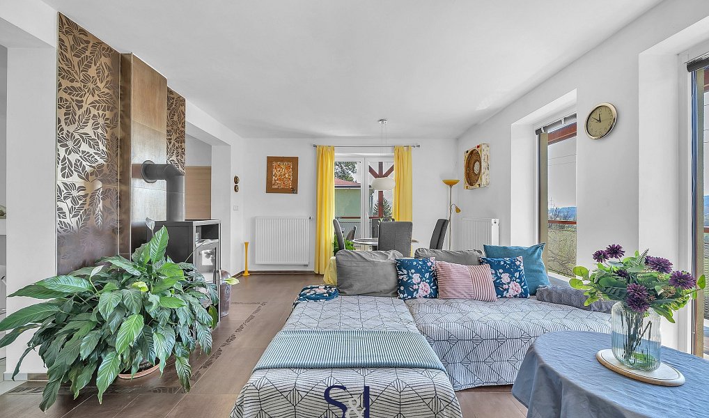 Prodej domu 318 m² s pozemkem 1 117 m², Turnov – náhled fotky 3