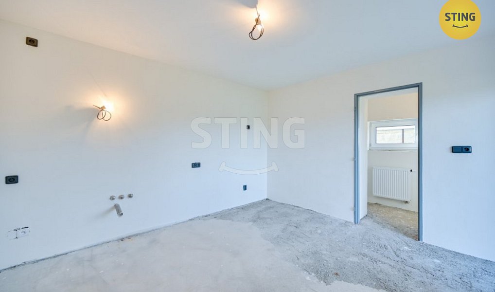 Prodej domu 270 m² s pozemkem 615 m², Strachotín – náhled fotky 25