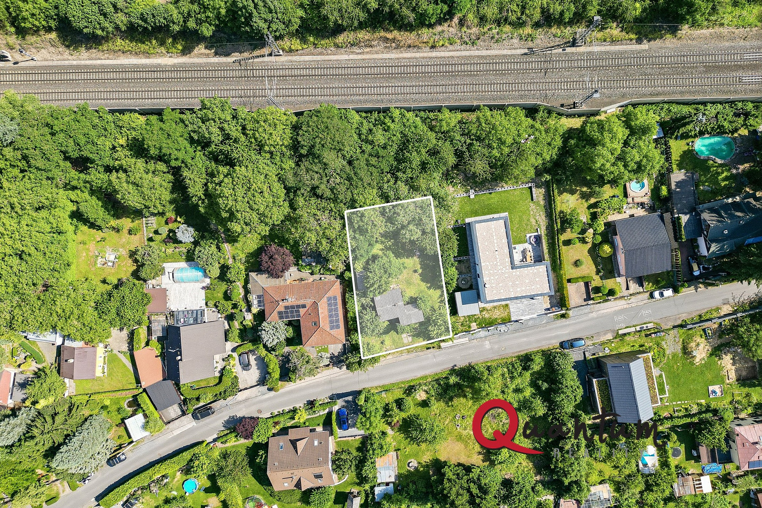Prodej stavebního pozemku 716 m² – fotografie 2