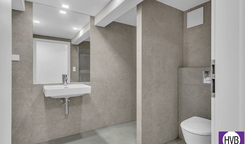Prodej bytu 1+kk 37 m², Praha – náhled fotky 9