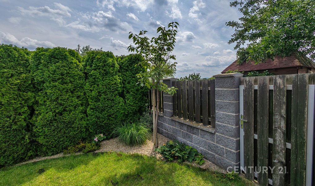Prodej domu 181 m² s pozemkem 311 m², Kolín – náhled fotky 28