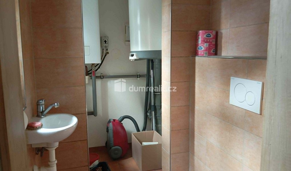 Prodej domu 60 m² s pozemkem 1 036 m², Oslov – náhled fotky 8