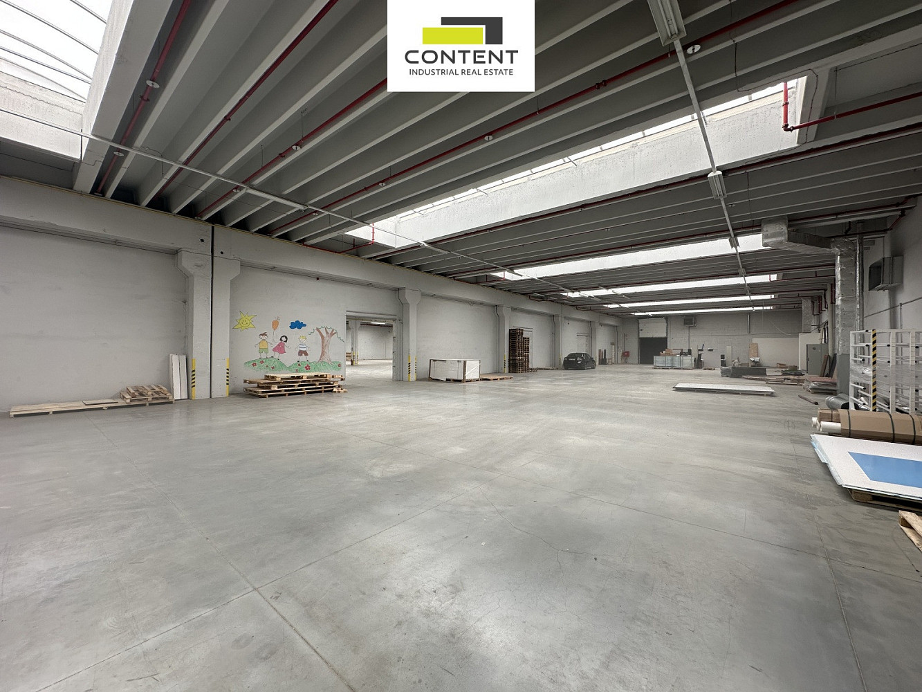 Pronájem skladovacích prostor 4 000 m² – fotografie 2