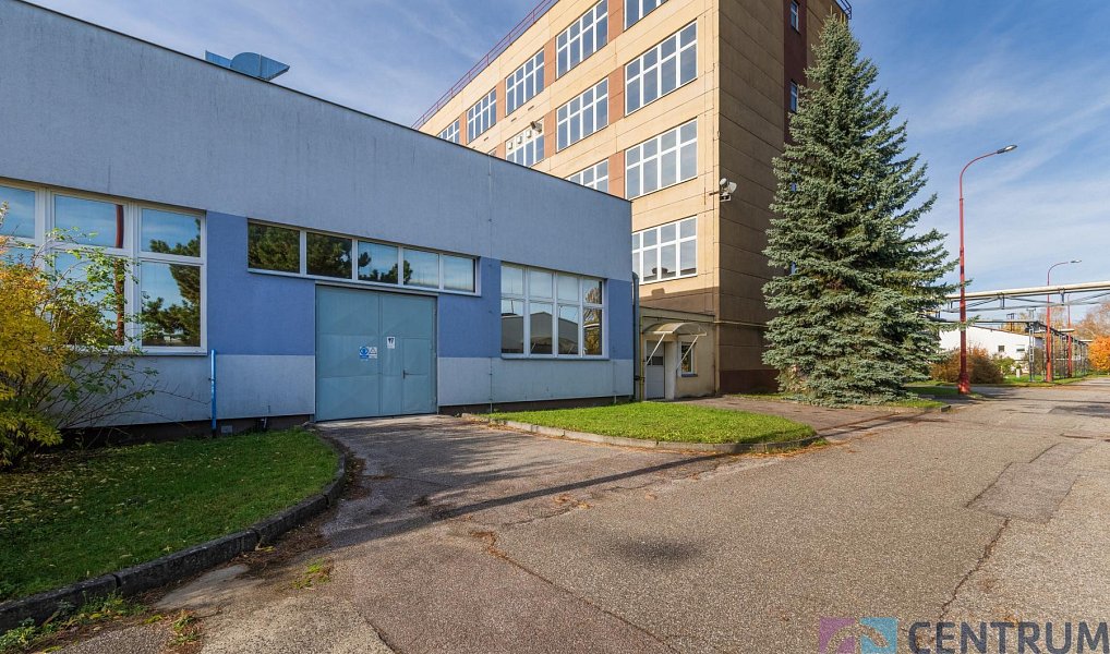 Pronájem výrobních prostor 871 m², Turnov – náhled fotky 4