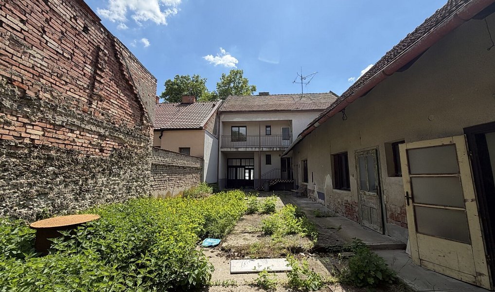 Prodej domu 180 m² s pozemkem 362 m², Lipov – náhled fotky 37
