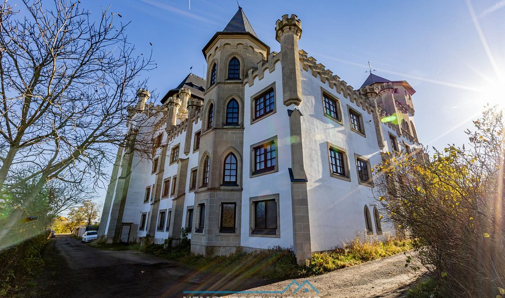 Prodej ubytovacího objektu 1 550 m², Znojmo – náhled fotky 7