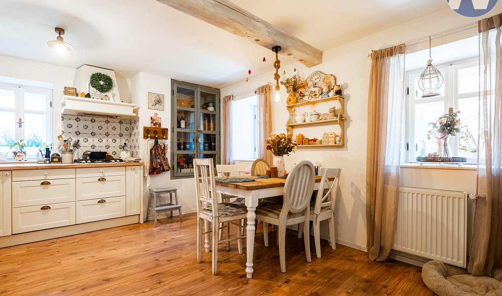 Prodej domu 189 m² s pozemkem 768 m², Zbytiny – náhled fotky 8