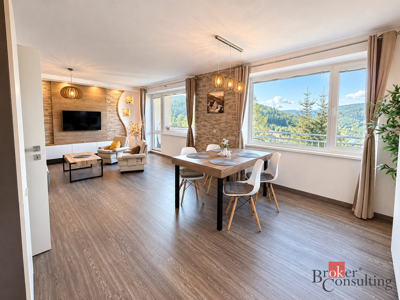 Pronájem bytu 3+kk 67 m²