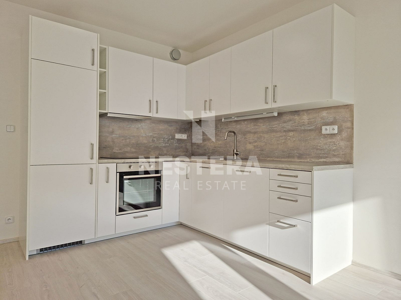 Pronájem bytu 2+kk 50 m² – fotografie 4