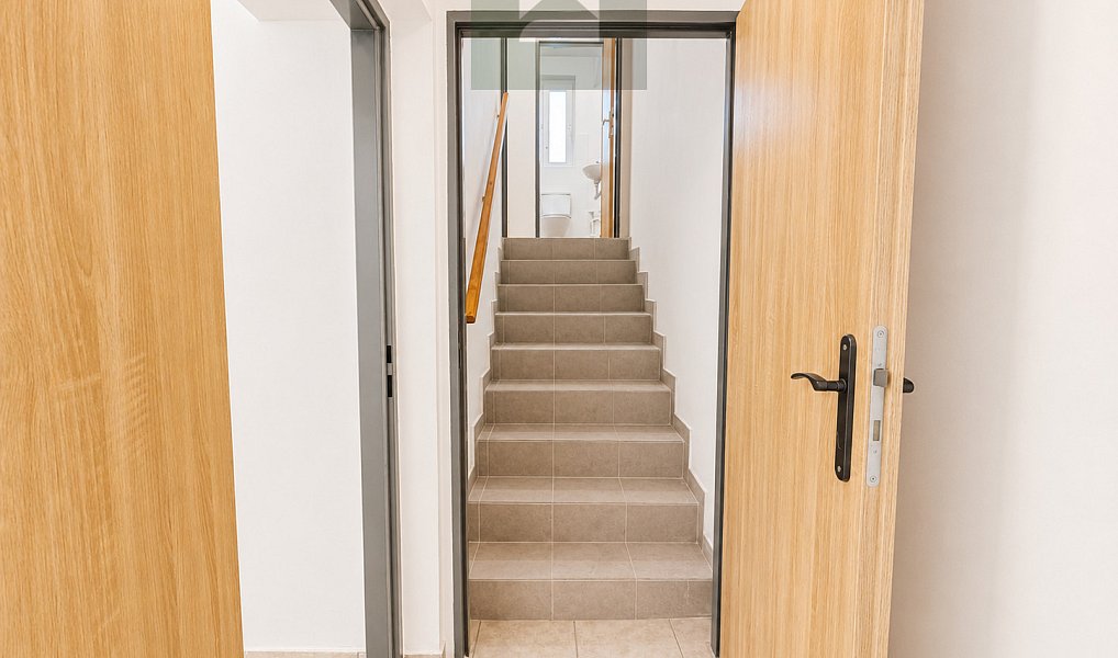 Prodej domu 200 m² s pozemkem 296 m², Plzeň – náhled fotky 20