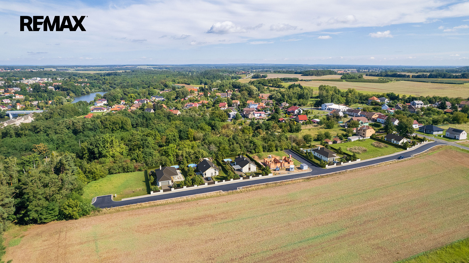 Prodej stavebního pozemku 911 m²