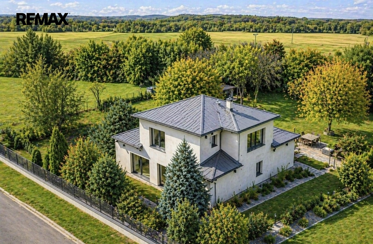 Prodej domu 190 m² s pozemkem 995 m²