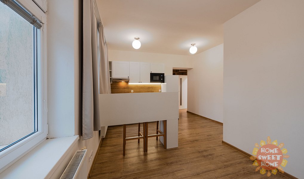 Pronájem bytu 2+kk 40 m², Praha – náhled fotky 4