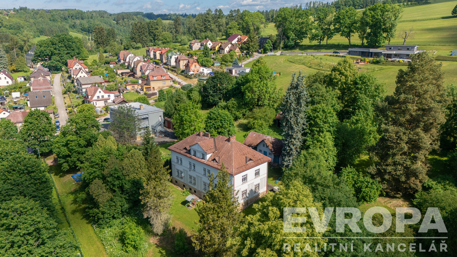 Prodej domu 320 m² s pozemkem 7 861 m² – fotografie 2