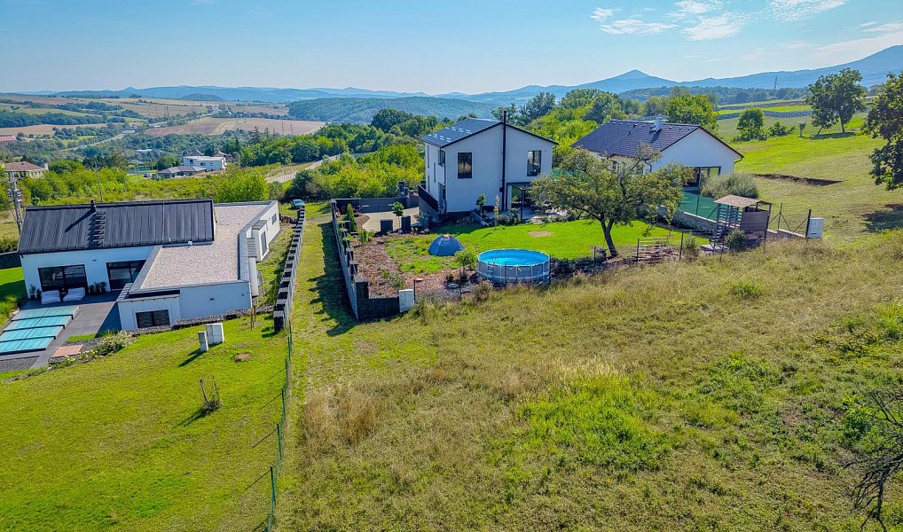 Prodej stavebního pozemku 3 240 m², Bystřany – náhled fotky 15