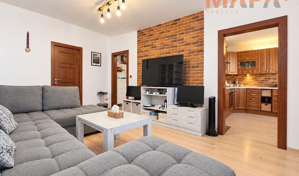 Pronájem bytu 3+1 66 m², Chomutov – náhled fotky 3