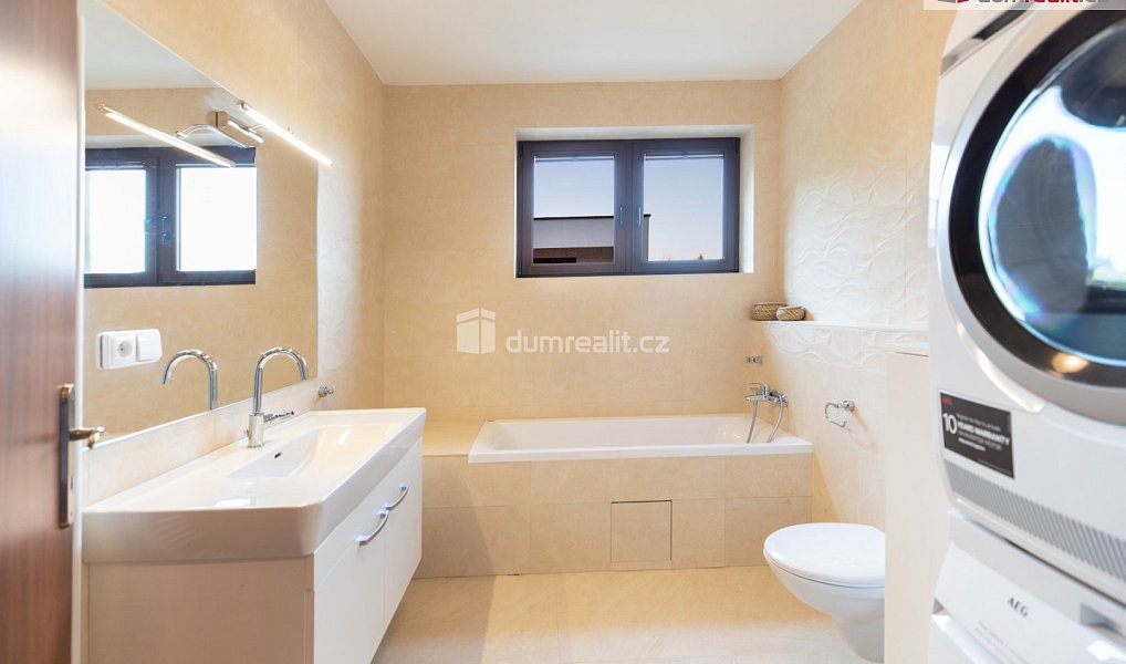 Prodej domu 249 m² s pozemkem 1 050 m², Praha – náhled fotky 18