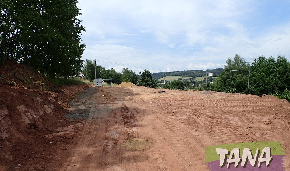 Prodej stavebního pozemku 1 551 m², Semily – náhled fotky 11
