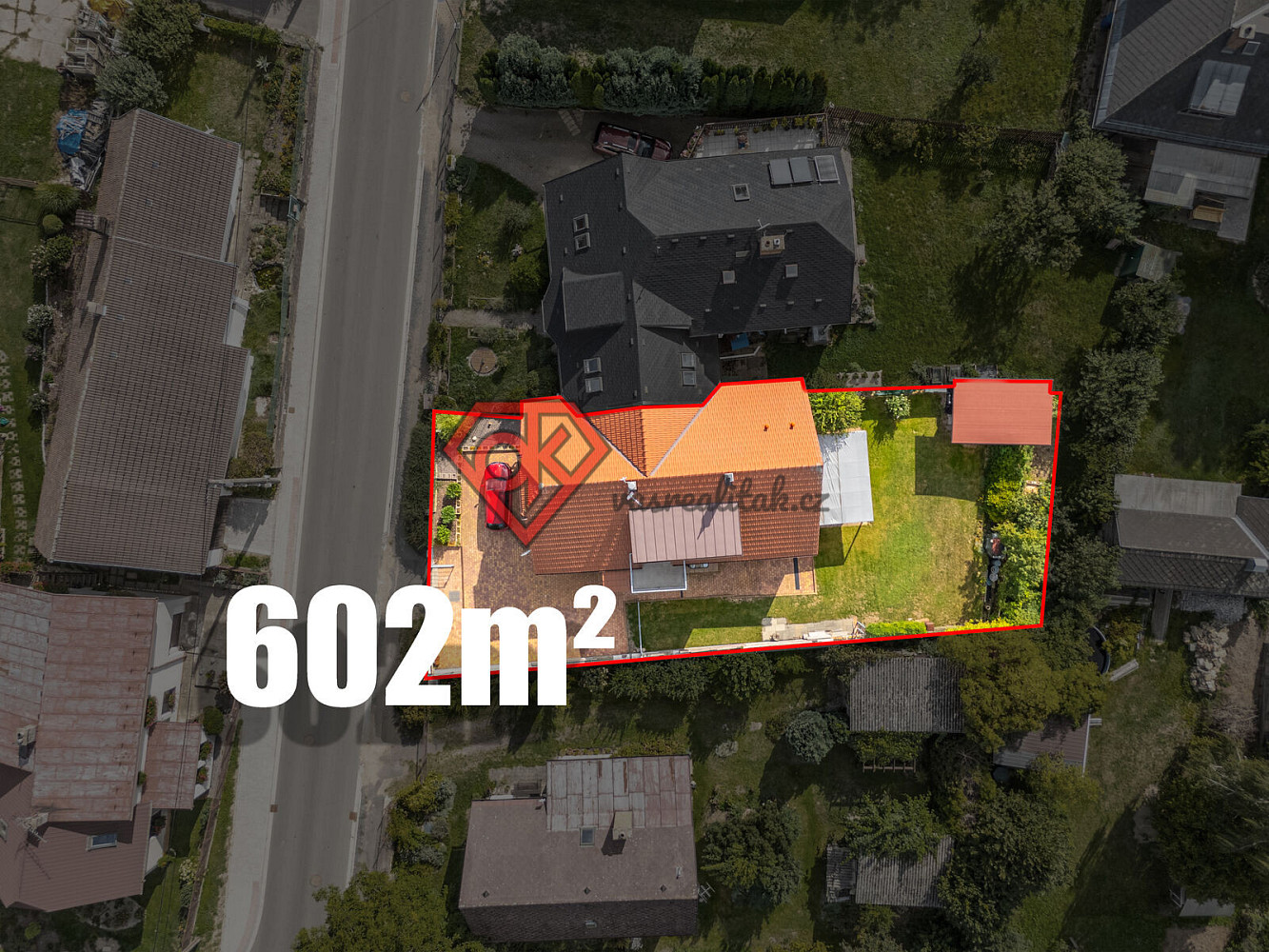 Prodej domu 201 m² s pozemkem 602 m² – fotografie 2