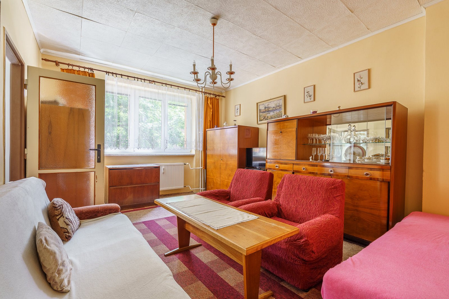 Pronájem bytu 1+1 37 m²
