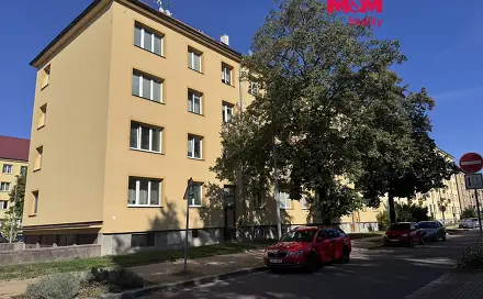 Pronájem bytu 2+kk 49 m², Benešovo náměstí, Pardubice - Zelené Předměstí