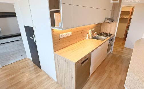 Pronájem bytu 3+1 74 m², Vsetínská, Valašské Meziříčí, okres Vsetín