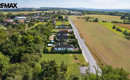 Prodej stavebního pozemku 888 m², Týnec nad Labem, okres Kolín