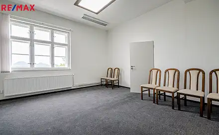 Pronájem kanceláře 25 m², Mírové náměstí, Louny