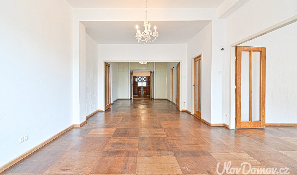 Prodej bytu 4+1 132 m², Praha – náhled fotky 3