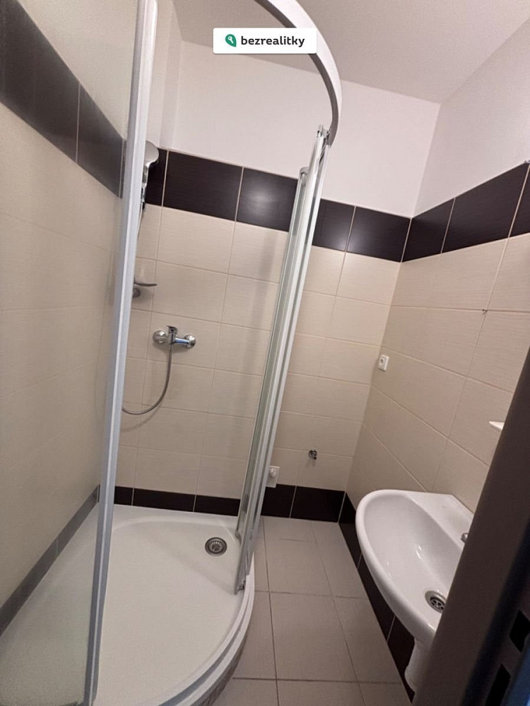 Prodej bytu 1+kk 25 m² – fotografie 3