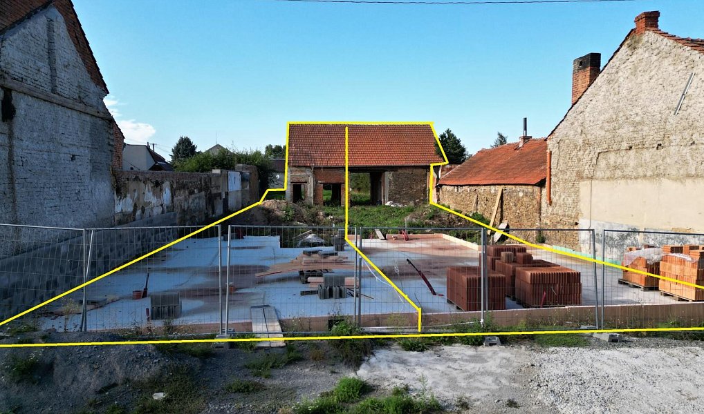 Prodej stavebního pozemku 855 m², Krumsín – náhled fotky 8