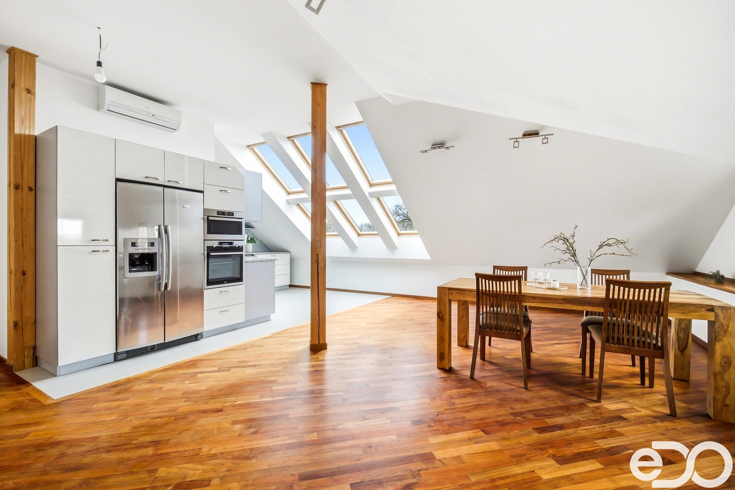 Prodej domu 400 m² s pozemkem 2 464 m² – fotografie 2