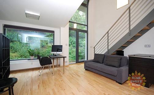 Pronájem bytu 2+kk 48 m², U libeňského pivovaru, Praha 8 - Libeň