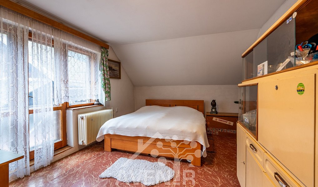 Prodej domu 244 m² s pozemkem 1 336 m², Bozkov – náhled fotky 32