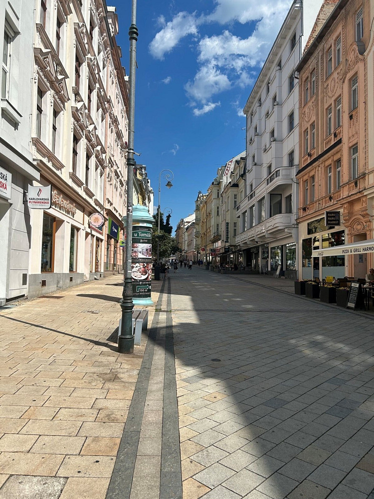 Pronájem kanceláře 174 m² — photo 3