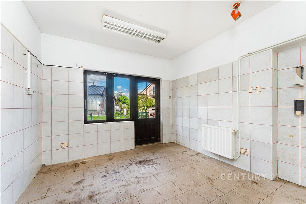 Prodej obchodních prostor 374 m² — photo 2
