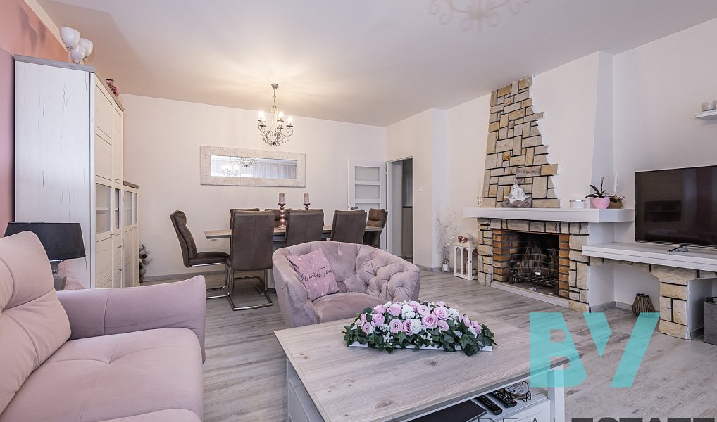 Prodej domu 308 m² s pozemkem 731 m², Praha – náhled fotky 10